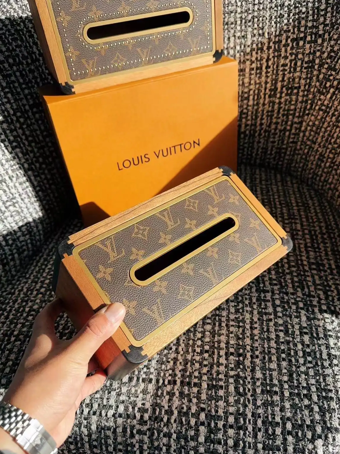 CUSTOM BOX COVER LEATHER TISSUE 0614